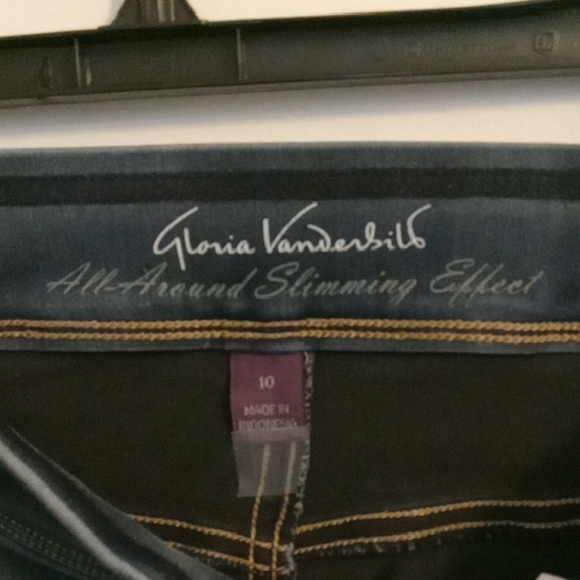 Gloria Vanderbilt Women's Jeans - Picture 6 of 8